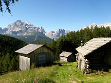 Lärchenhütte Jägerhütte wandern in Sexten